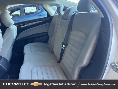 Used 2018 Ford Fusion S image 12