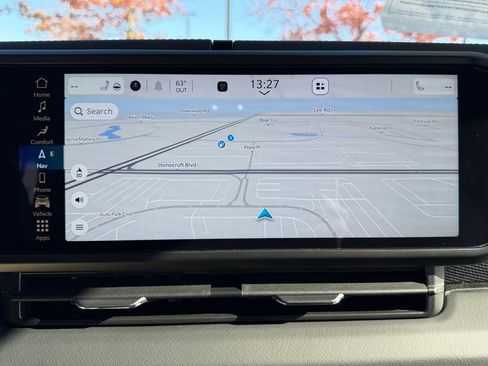 Certified 2024 Jeep Wrangler Unlimited Rubicon w/ Technology Group image 25