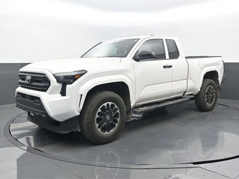 Used 2025 Toyota Tacoma SR w/ Towing Package image 19