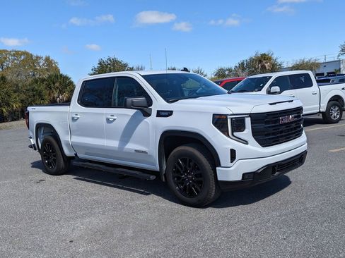Used 2026 GMC Sierra 1500 Elevation image 2
