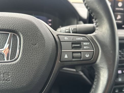 Used 2023 Honda Accord EX-L image 19