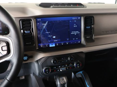 Used 2024 Ford Bronco Wildtrak AWD/4WD image 5