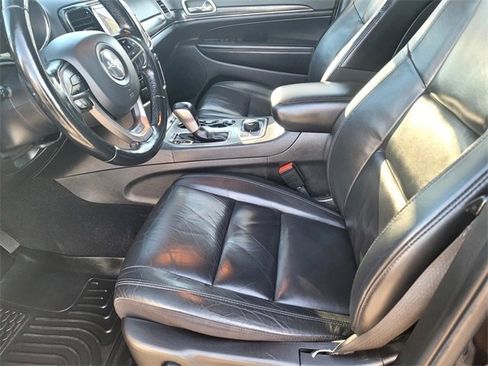 Used 2021 Jeep Grand Cherokee Limited image 19