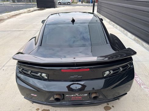 Used 2018 Chevrolet Camaro SS image 16