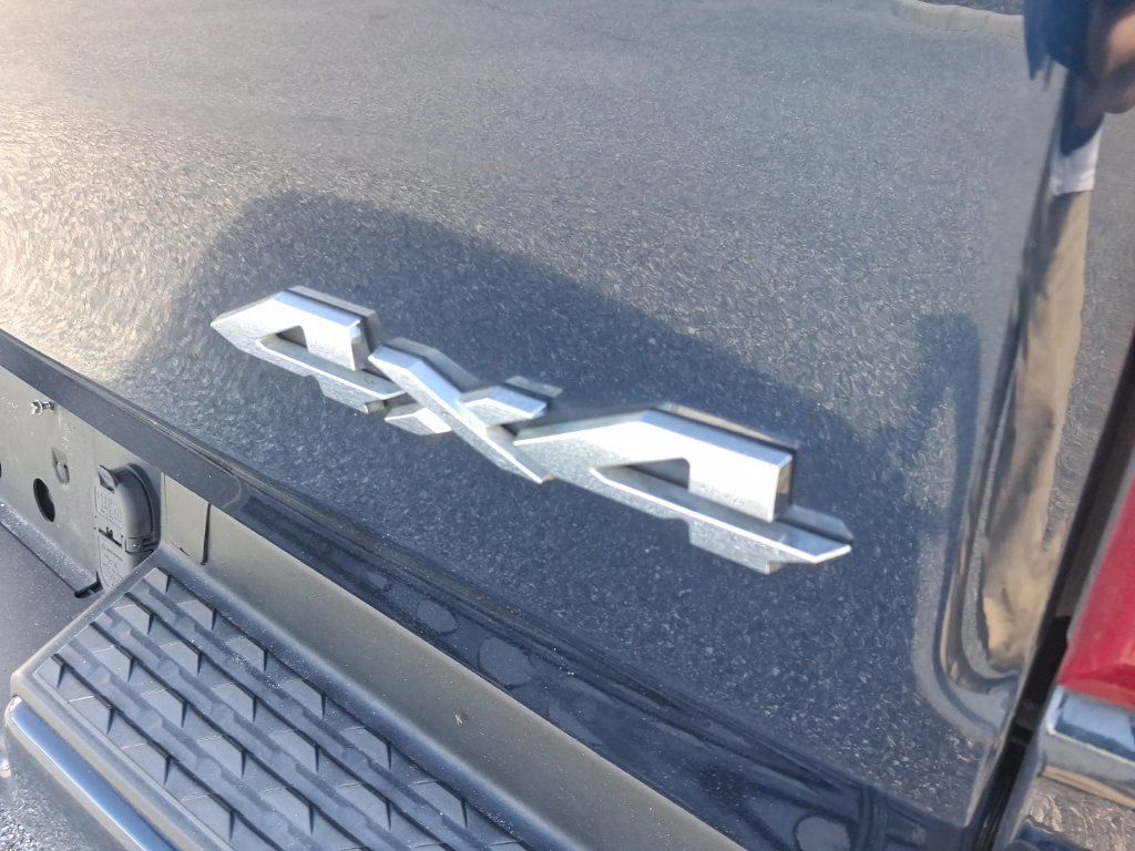 Used 2020 RAM 1500 Laramie AWD/4WD image 14