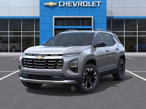 New 2026 Chevrolet Equinox LT w/ Convenience Package II AWD/4WD image 7