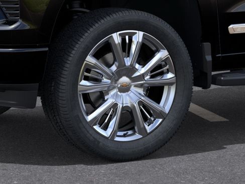 Used 2023 Chevrolet Silverado 1500 High Country w/ High Country Premium Package AWD/4WD image 33