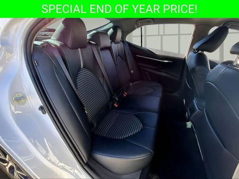 Used 2021 Toyota Camry SE image 23