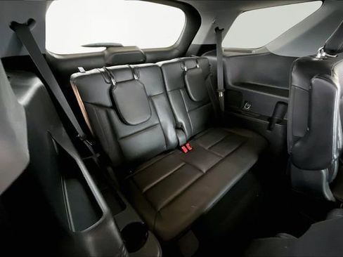 Used 2020 Ford Explorer XLT w/ Equipment Group 202A image 18