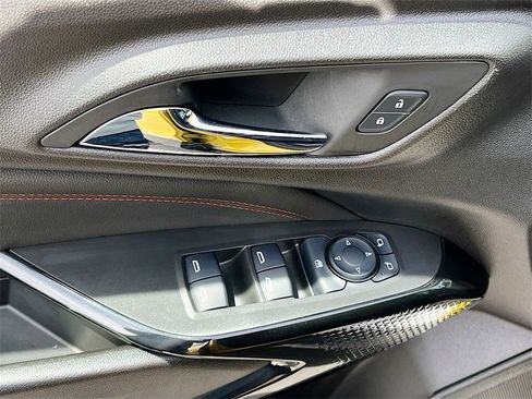 Used 2025 Chevrolet Trax RS w/ Driver Confidence Package image 18