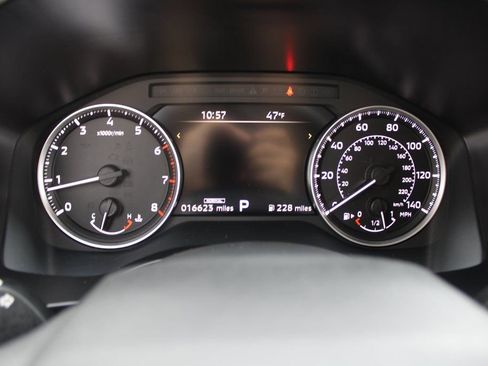 Used 2025 Mitsubishi Outlander SE image 14