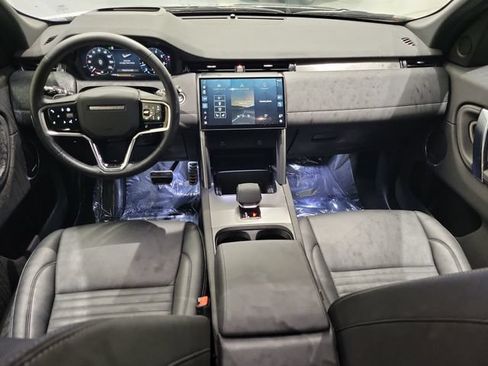Certified 2025 Land Rover Discovery Sport Dynamic SE AWD/4WD image 10