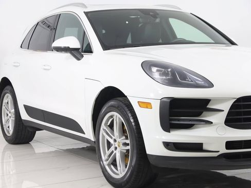 Used 2021 Porsche Macan image 47