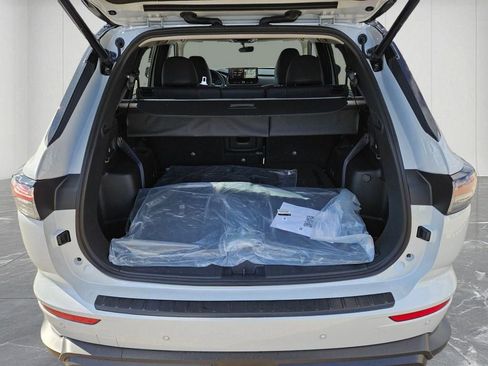 Used 2025 Mitsubishi Outlander Trail Edition image 30