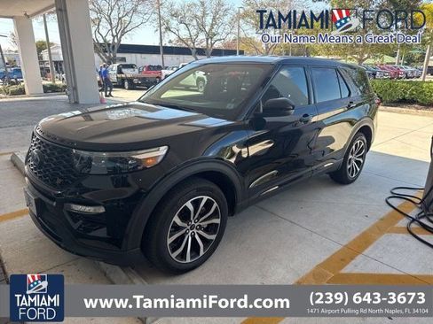 Used 2021 Ford Explorer ST image 1