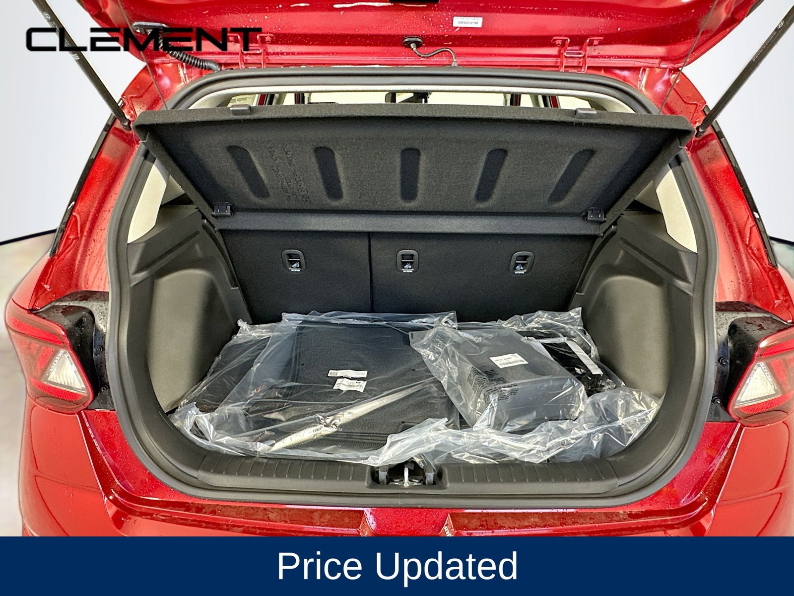 Certified 2026 Hyundai Venue SEL FWD image 9