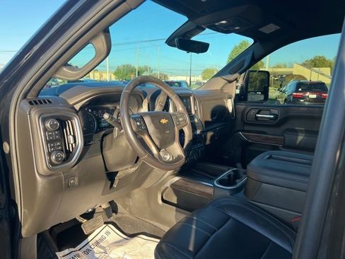 Used 2022 Chevrolet Silverado 2500 High Country image 35