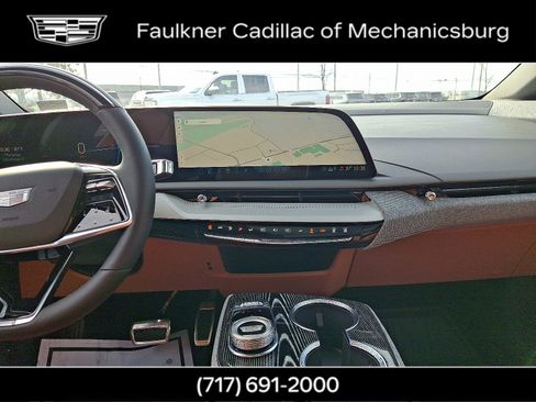 New 2025 Cadillac Optiq Sport 2 image 15