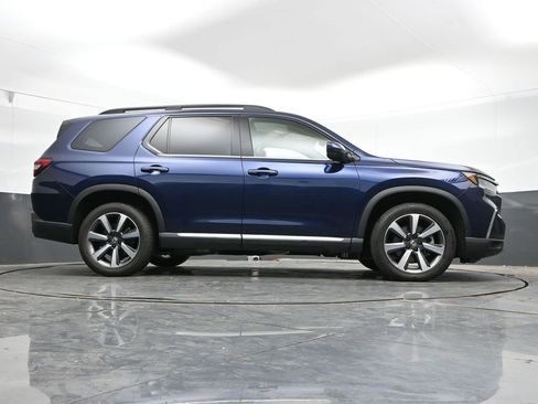 Used 2023 Honda Pilot Elite image 35