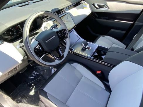 New 2026 Land Rover Range Rover Velar Dynamic SE image 6
