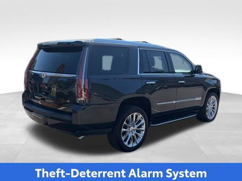 Used 2019 Cadillac Escalade Luxury AWD/4WD image 25