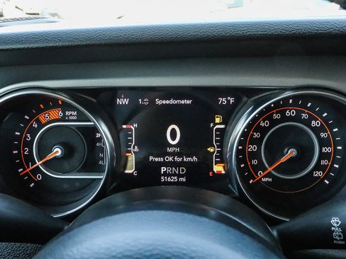 Used 2021 Jeep Wrangler Unlimited Sport AWD/4WD image 32
