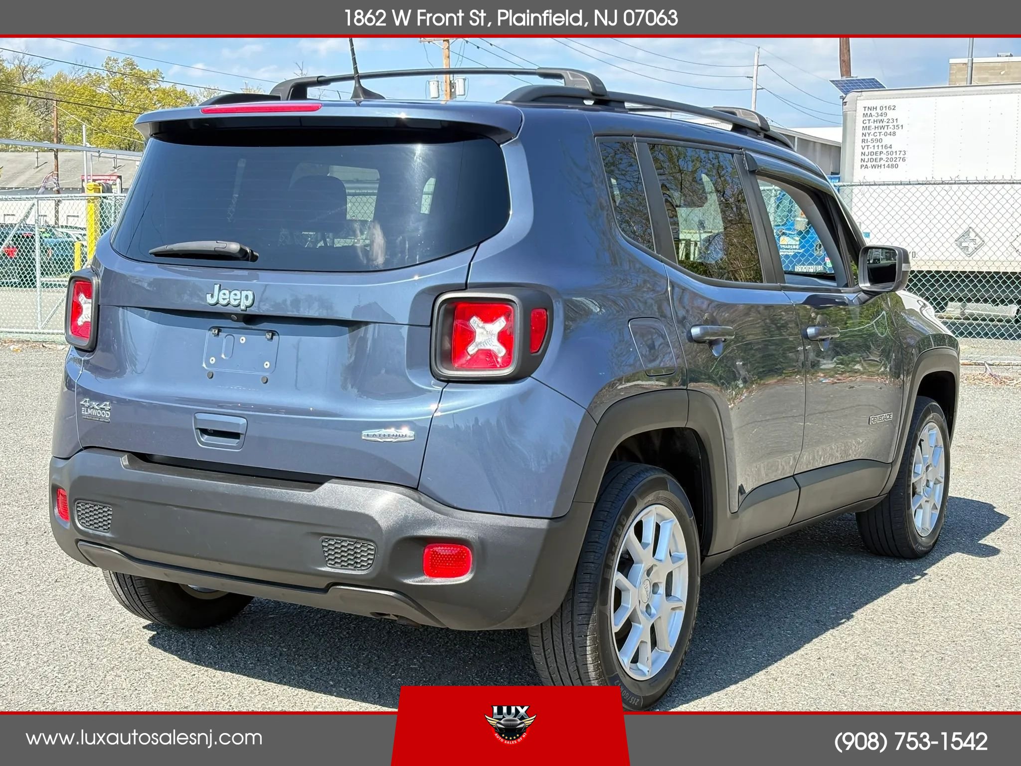 Used 2021 Jeep Renegade Latitude w/ Convenience Group AWD/4WD image 7