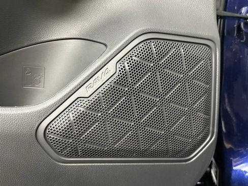 Used 2025 Toyota RAV4 XLE Premium image 35