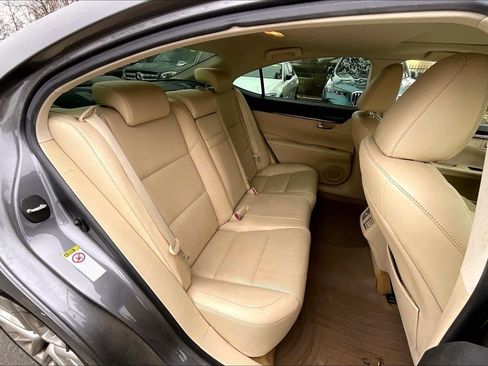 Used 2013 Lexus ES 350 image 26