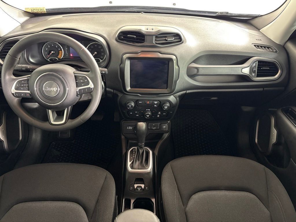 Used 2023 Jeep Renegade Latitude AWD/4WD image 13
