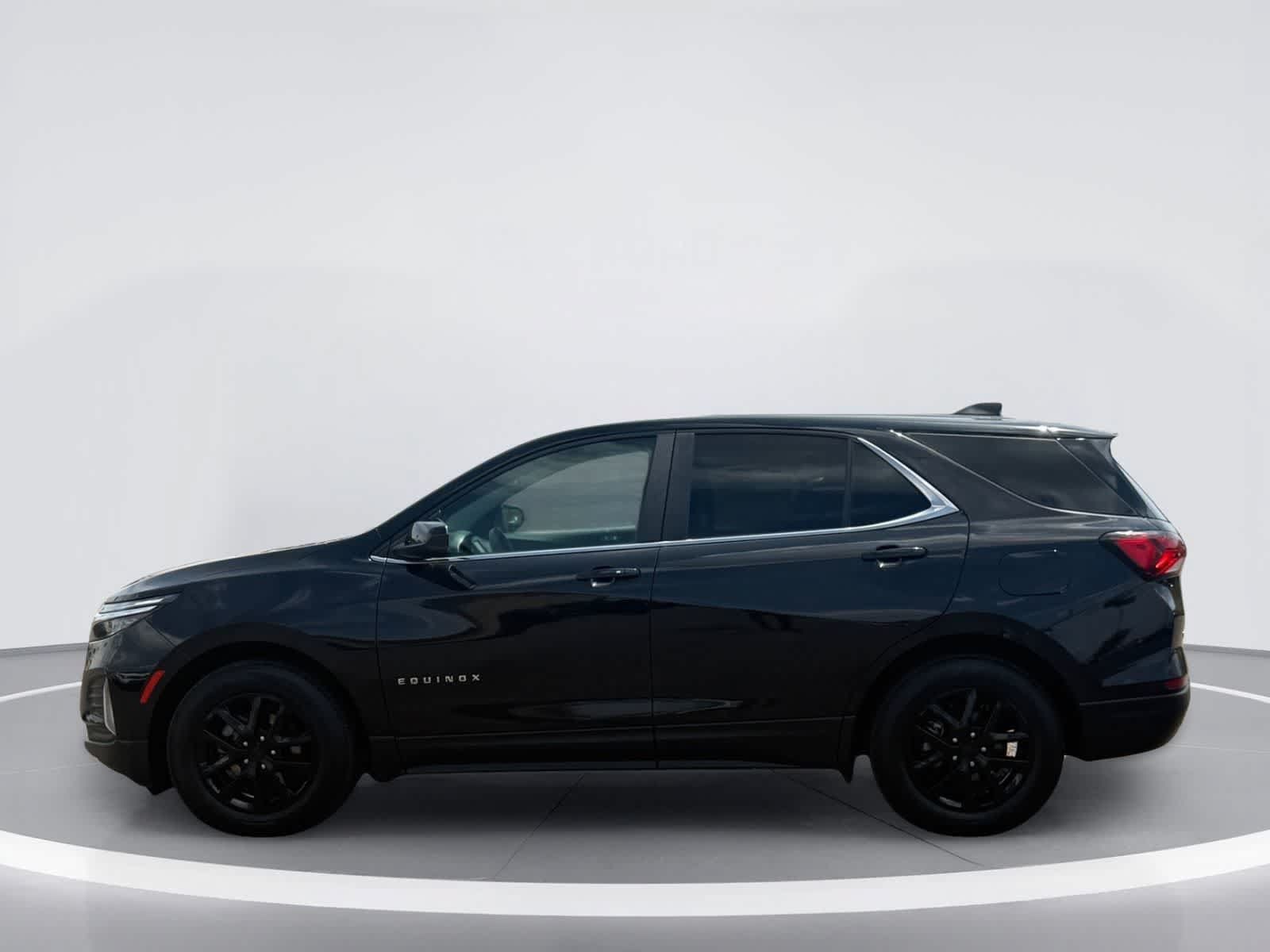 Used 2023 Chevrolet Equinox LT FWD image 4