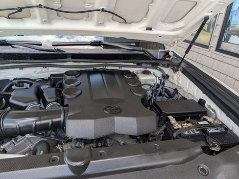 Used 2011 Toyota 4Runner SR5 AWD/4WD image 24
