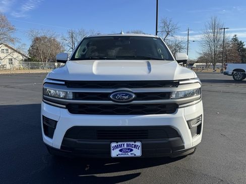 Used 2024 Ford Expedition XLT image 23