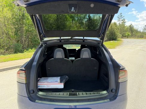 Used 2023 Tesla Model X image 21
