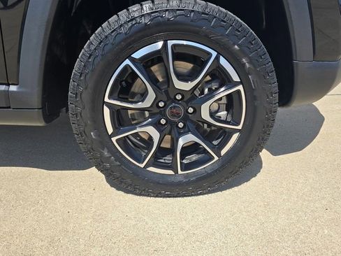 Used 2025 Jeep Compass Trailhawk image 17