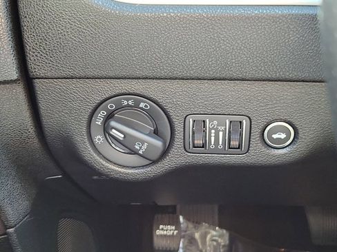 Used 2022 Dodge Charger R/T image 21