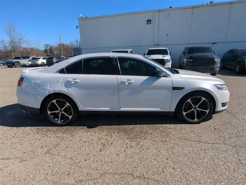 Used 2016 Ford Taurus SHO w/ Equipment Group 401A image 15