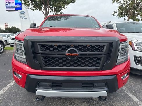 Used 2021 Nissan Titan PRO-4X w/ Pro-4x Convenience Package image 5