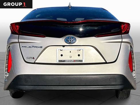 Certified 2017 Toyota Prius Prime Premium image 4