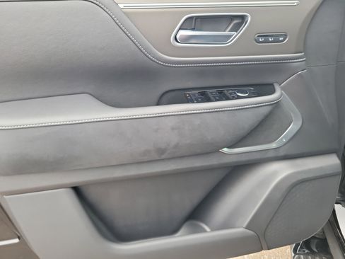 New 2026 INFINITI QX80 Luxe image 15