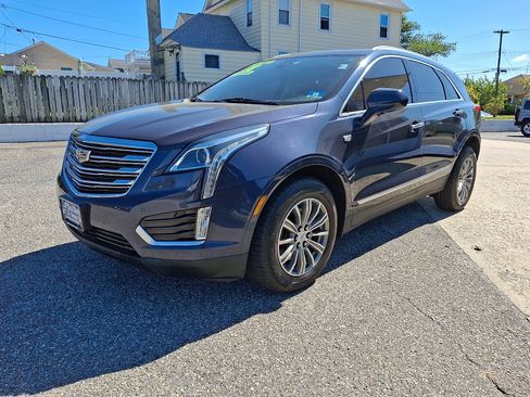 Used 2018 Cadillac XT5 Luxury w/ Driver Awareness Package image 3