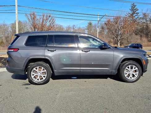 Used 2022 Jeep Grand Cherokee L Limited w/ Luxury Tech Group II AWD/4WD image 8
