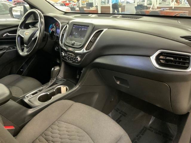 Used 2021 Chevrolet Equinox LT w/ Driver Convenience Package AWD/4WD image 9