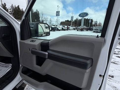 Used 2019 Ford F150 XLT image 17