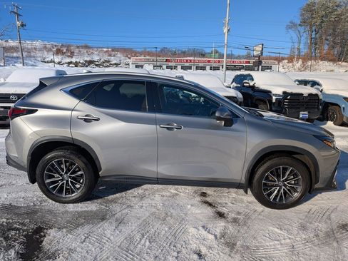 Used 2022 Lexus NX 350 AWD image 9