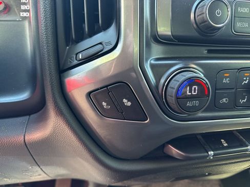 Used 2018 Chevrolet Silverado 1500 LT w/ All Star Edition AWD/4WD image 34