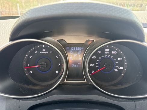 Used 2016 Hyundai Veloster w/ Option Group 02 image 11