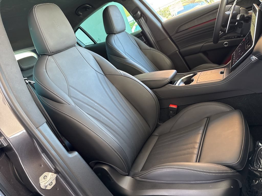 Used 2025 Maserati Grecale GT AWD/4WD image 20