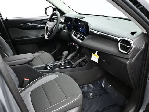 New 2026 Chevrolet TrailBlazer LT w/ Midnight Edition FWD image 10