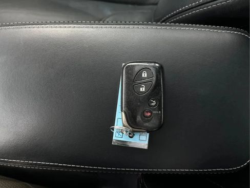 Used 2010 Lexus IS 350 RWD image 14